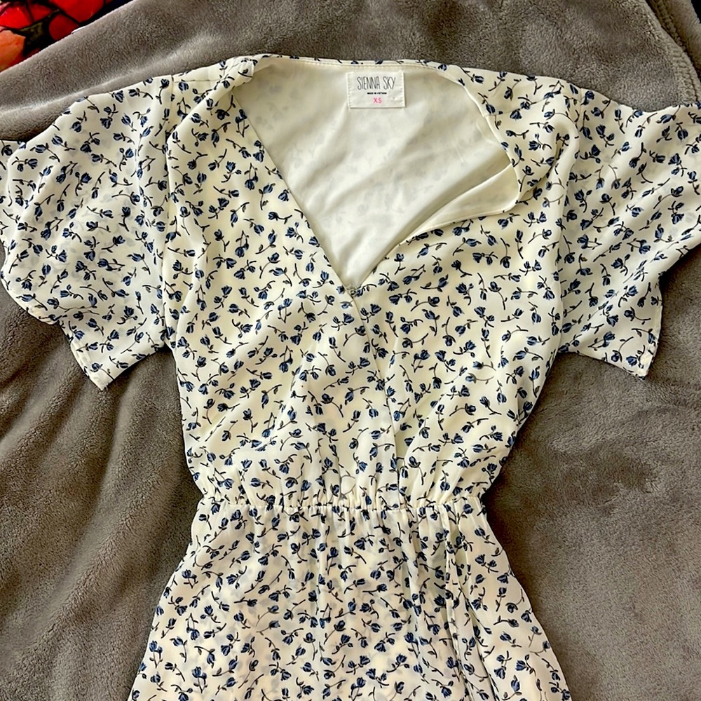 Sienna Sky Floral Print Wrap Dress Size XS